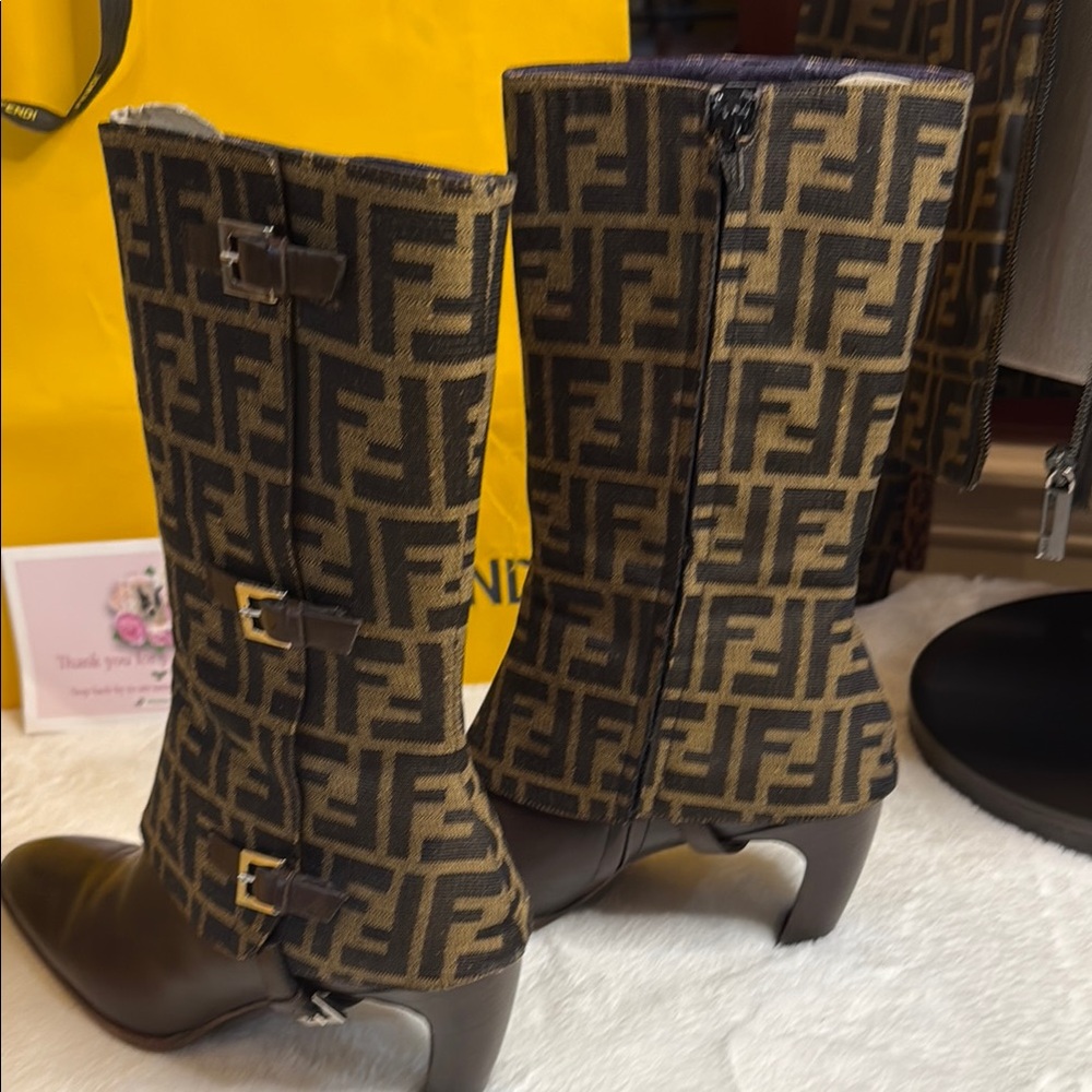 Fendi Women's Brown and Tan Zucca Boots. - Picture 3 of 12